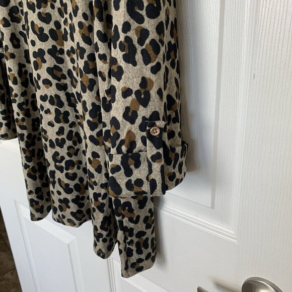 Kim Rogers Women’s XL Animal Print Brown Black Tunic Sweater Cuffed Sleeves NWT - Picture 4 of 8